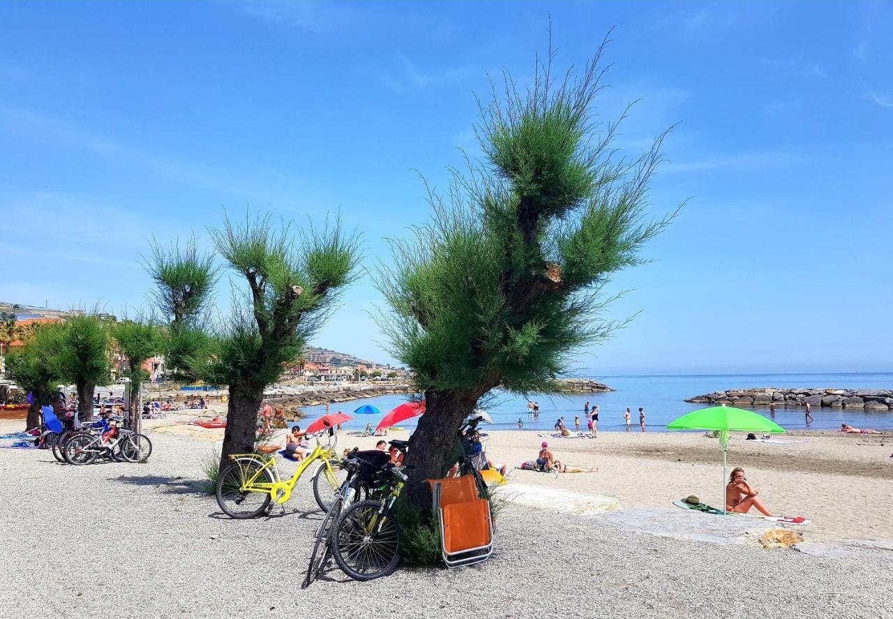 Il Timone Apartment Riva Ligure Bagian luar foto
