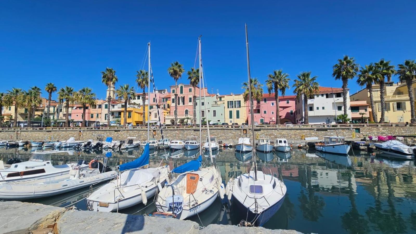 Il Timone Apartment Riva Ligure Bagian luar foto